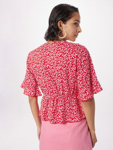 ABOUT YOU - Camisa 'Tabea' em vermelho