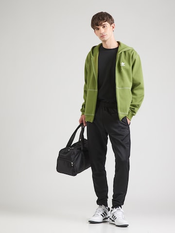 Veste de survêtement 'ESSENTIALS' ADIDAS ORIGINALS en vert