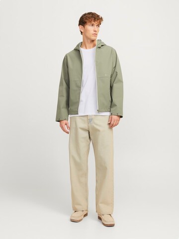 JACK & JONES T-shirt 'JJJACKIE' i vit