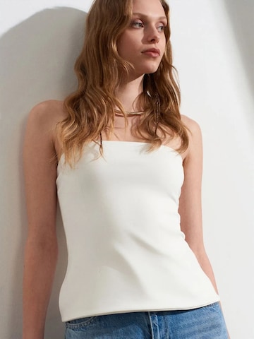 Dilvin Top in White