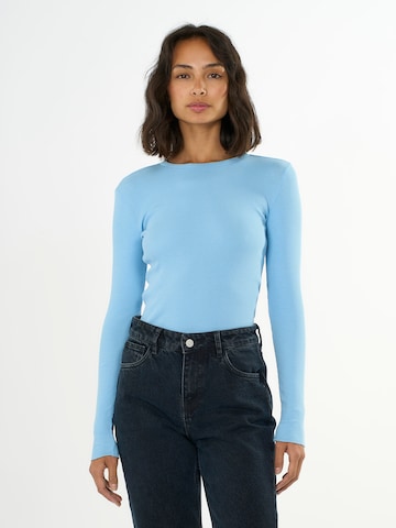 KnowledgeCotton Apparel Sweater in Blue: front