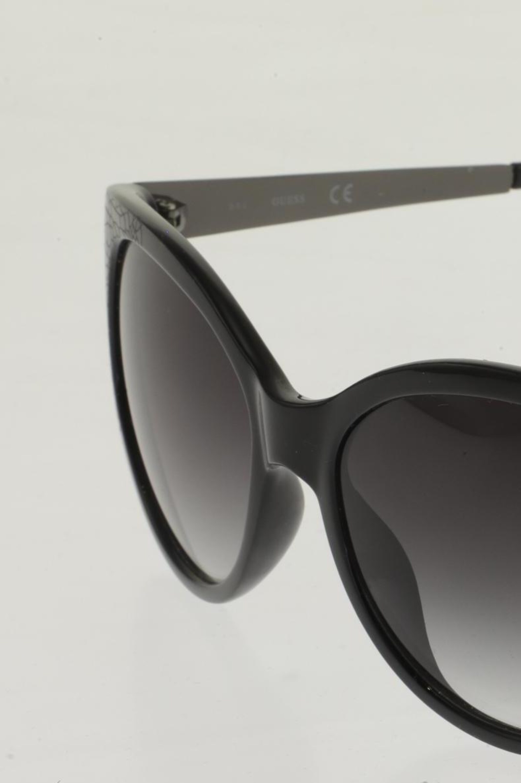 GUESS Sonnenbrille One Size in Schwarz
