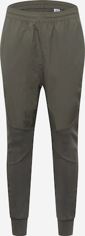 Tapered Pantaloni sport de la Reebok pe gri: față