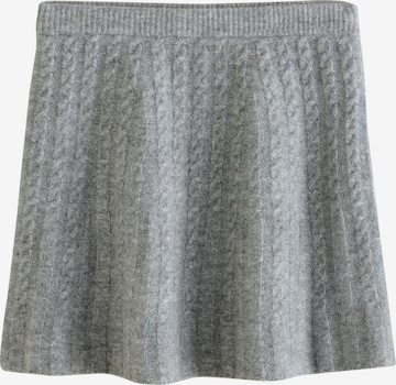 NextSuknja - siva boja: prednji dio