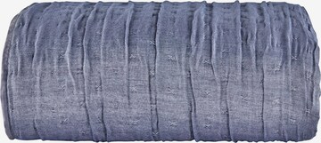 Bella Maison Blankets 'Mia' in Blue: front