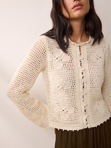 Bhoem Knit cardigan in Beige