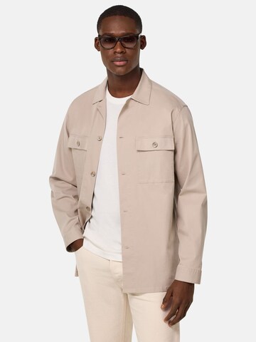 Fit confort Chemise Boggi Milano en beige : devant