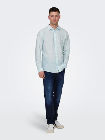 Coupe slim Chemise 'ONSCaiden' Only & Sons en bleu