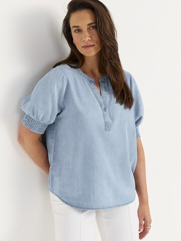 Cellbes of Sweden Blouse in Blue: front