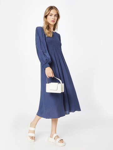 Robe 'CALTINE' NÜMPH en bleu