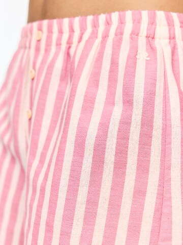 Pull&Bear Szeroka nogawka Spodnie w kolorze różowy