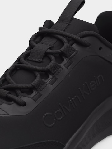 Calvin Klein Nizke superge 'ESS' | črna barva