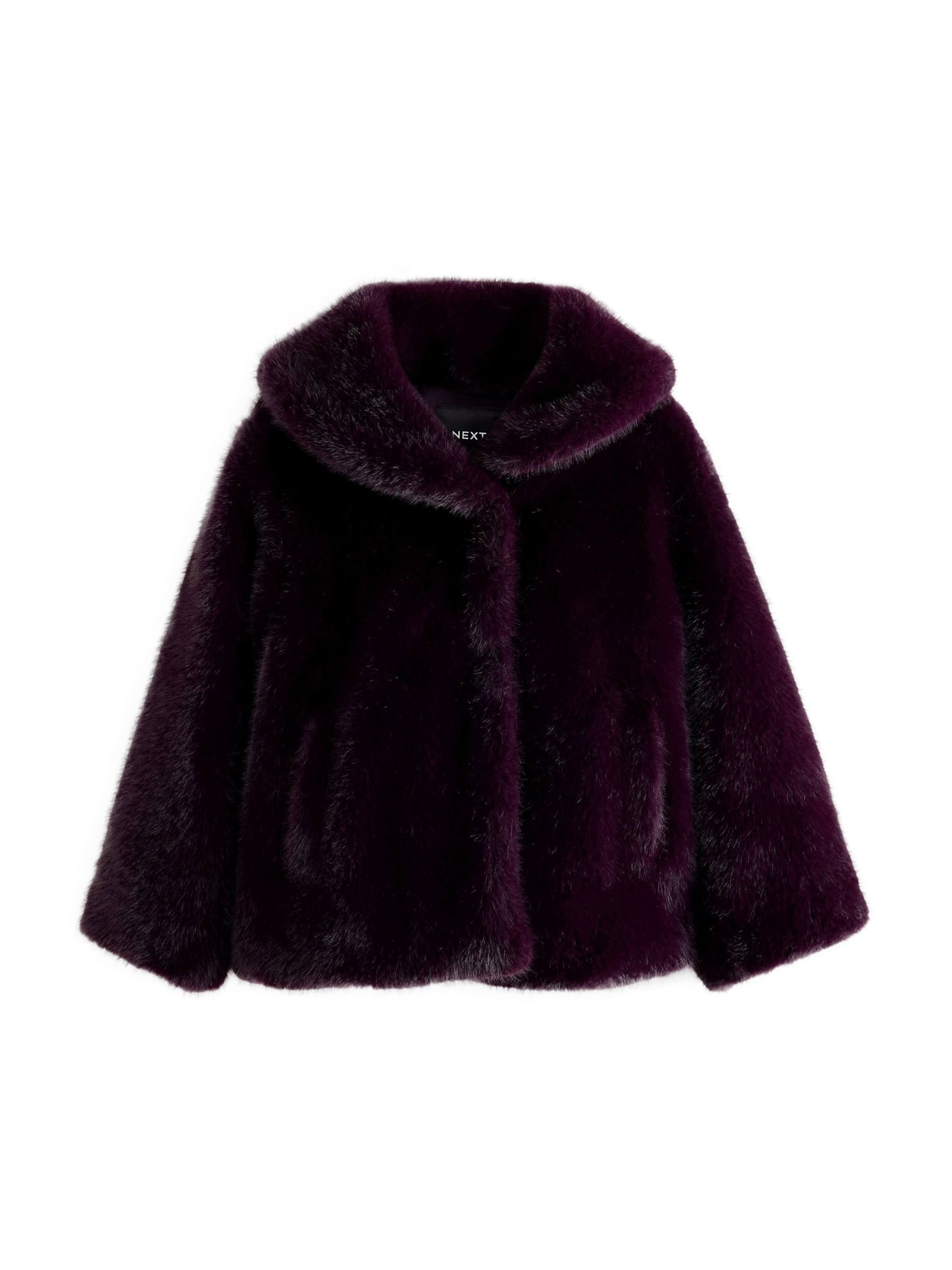 Next - Abrigo en lila: frente