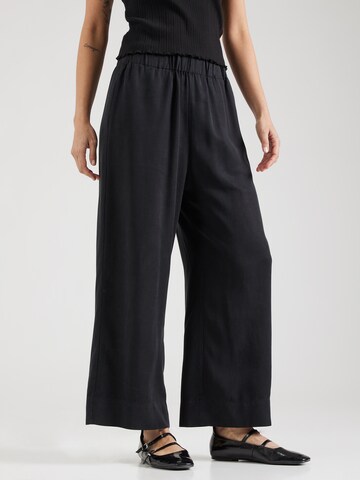 Wide leg Pantaloni di Marc O'Polo DENIM in nero: frontale
