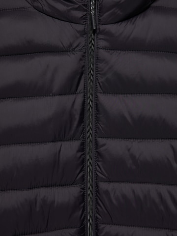 Pull&Bear Prehodna jakna | črna barva