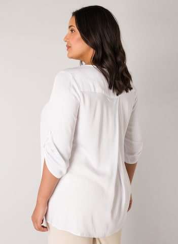 BASE LEVEL CURVY Blouse in White