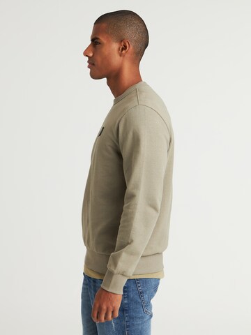 CHASIN' Sweatshirt 'Toby' in Green
