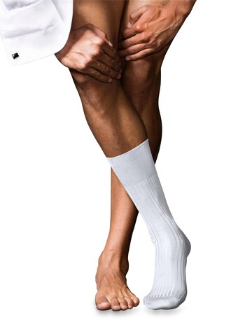 FALKE Socks 'No. 10 Pure Fil d´Écosse' in White: front