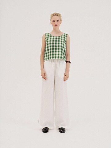 Top 'Ella' di AmourLinen in verde: frontale