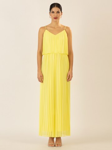 APART Jumpsuit in Gelb: Vorderseite