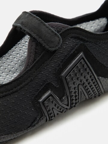 Sneaker bassa 'RELAY TOUR' di MERRELL in nero