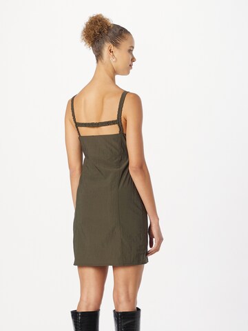 Rochie de la Nasty Gal pe verde