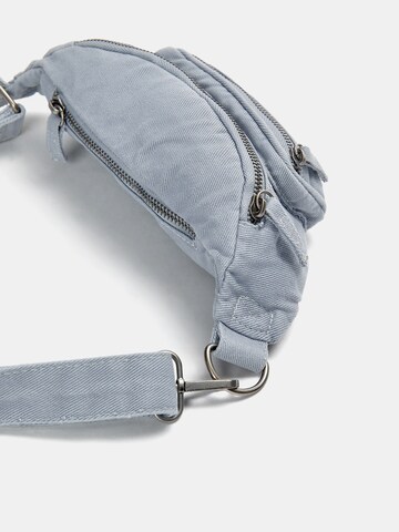 Pull&Bear Gürteltasche in Blau