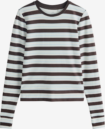 Next Тениска в синьо: отпред