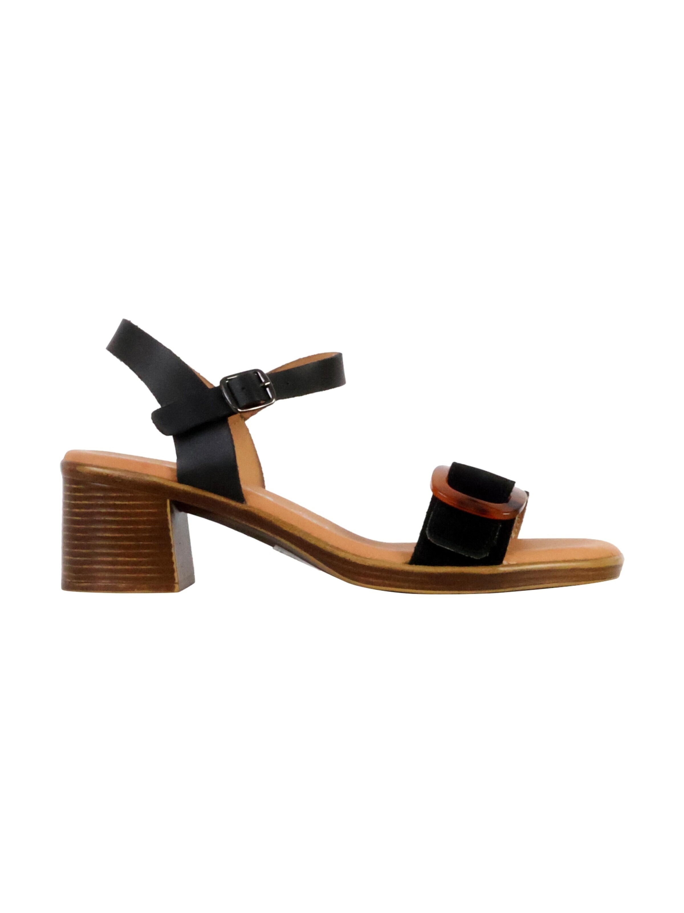 Sandales 'Aleno' The Divine Factory en noir