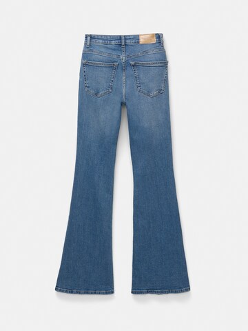 évasé Jean Pull&Bear en bleu