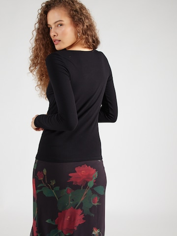 VERO MODA Tričko 'CARINA' - Čierna