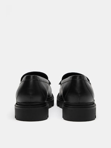 Pull&Bear Slipper in Schwarz