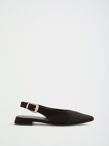 Friends Like These Slingpumps in Zwart
