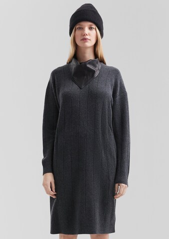 Robes en maille QS en gris : devant