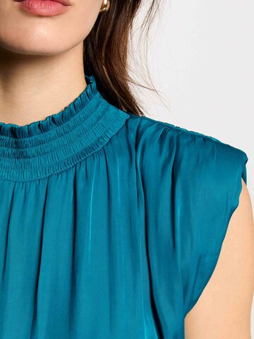 Morgan Blouse in Blue