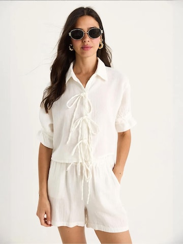 Camicia da donna di Bianco Lucci in bianco