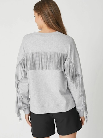 T-shirt 'Stud' co'couture en gris