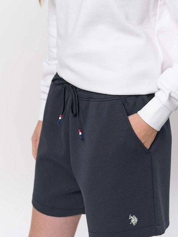 U.S. POLO ASSN. Normální Kalhoty 'Macha' – modrá