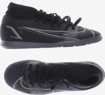 NIKE Sneaker 39 in Schwarz: predná strana