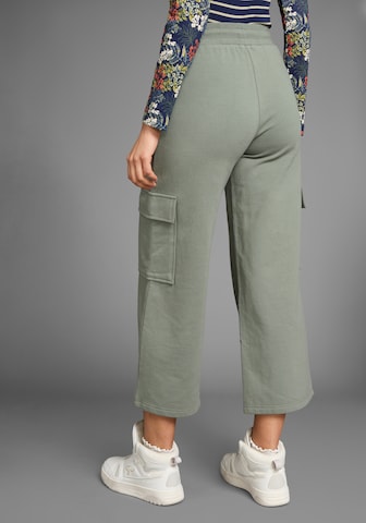 KangaROOS Regular Pants in Green