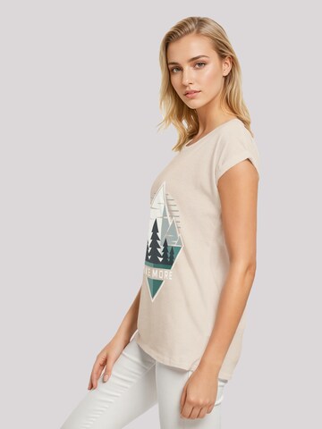T-shirt 'Hike More Mountains' F4NT4STIC en beige
