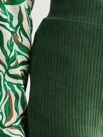 WE Fashion Zvonový Legíny – zelená
