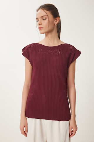 Happiness İstanbul Sweater in Red: front