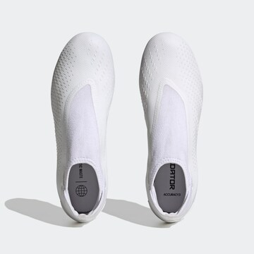 Chaussure de foot 'Predator Accuracy.3 Laceless Firm Ground' ADIDAS PERFORMANCE en blanc