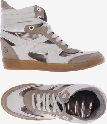 BRONX Sneakers & Trainers in 39 in Beige: front