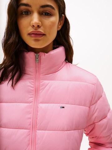 Giacca di mezza stagione 'Essential' di Tommy Jeans in rosa