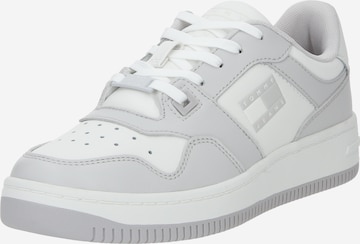 Tommy Jeans Platform trainers 'Basket' in Grey: front