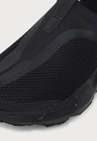 Scarpa da corsa 'Cloudsoma Moc' di On in nero