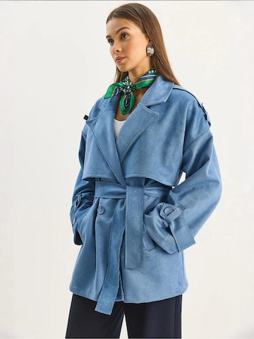 Bianco Lucci Between-seasons coat in Blue
