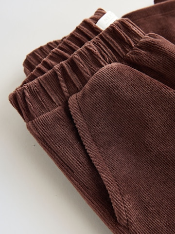 Wide leg Pantaloni de la Next pe maro
